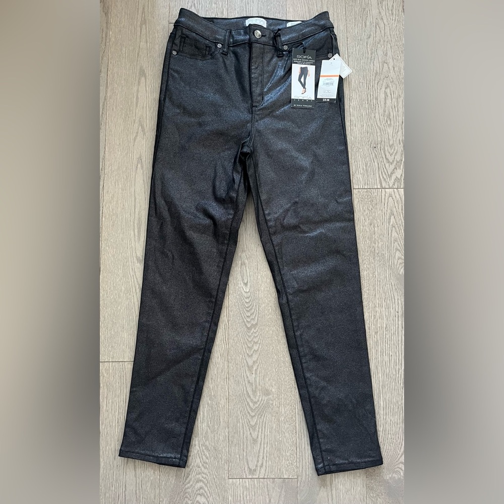 New with tags Sofia by Sofia Vergara Sparkly Black Skinny Ankle Jeans in size 10